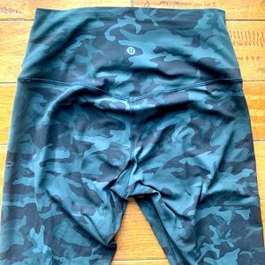 Lululemon align 7/8 legging- army pattern